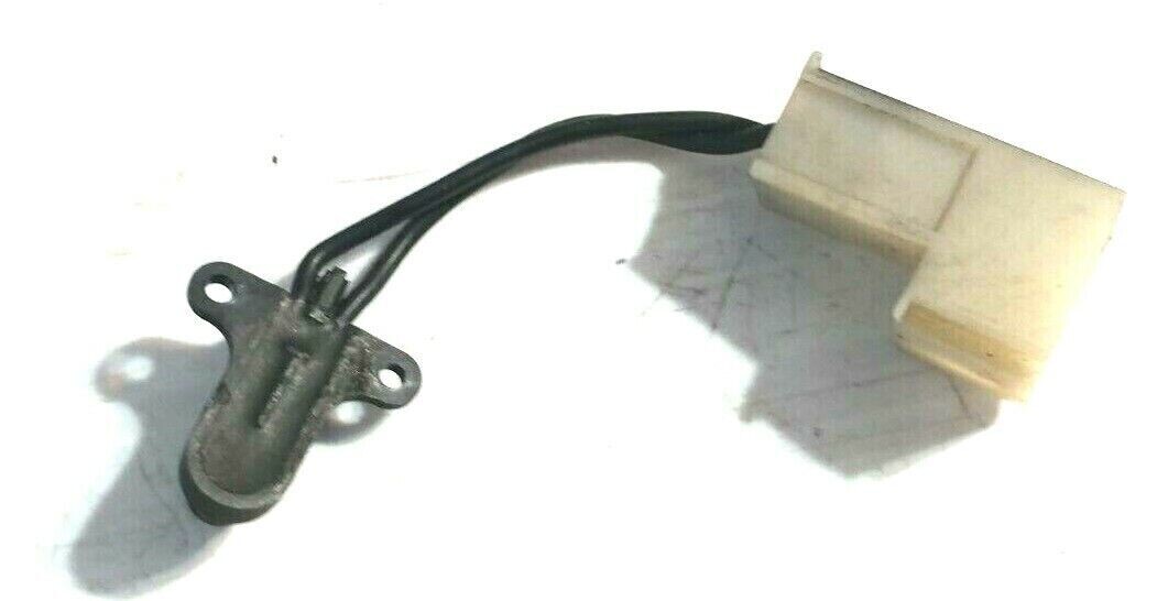FERRARI 348 PARTS AIR TEMP SENSOR AT HEATER BOX 63306900