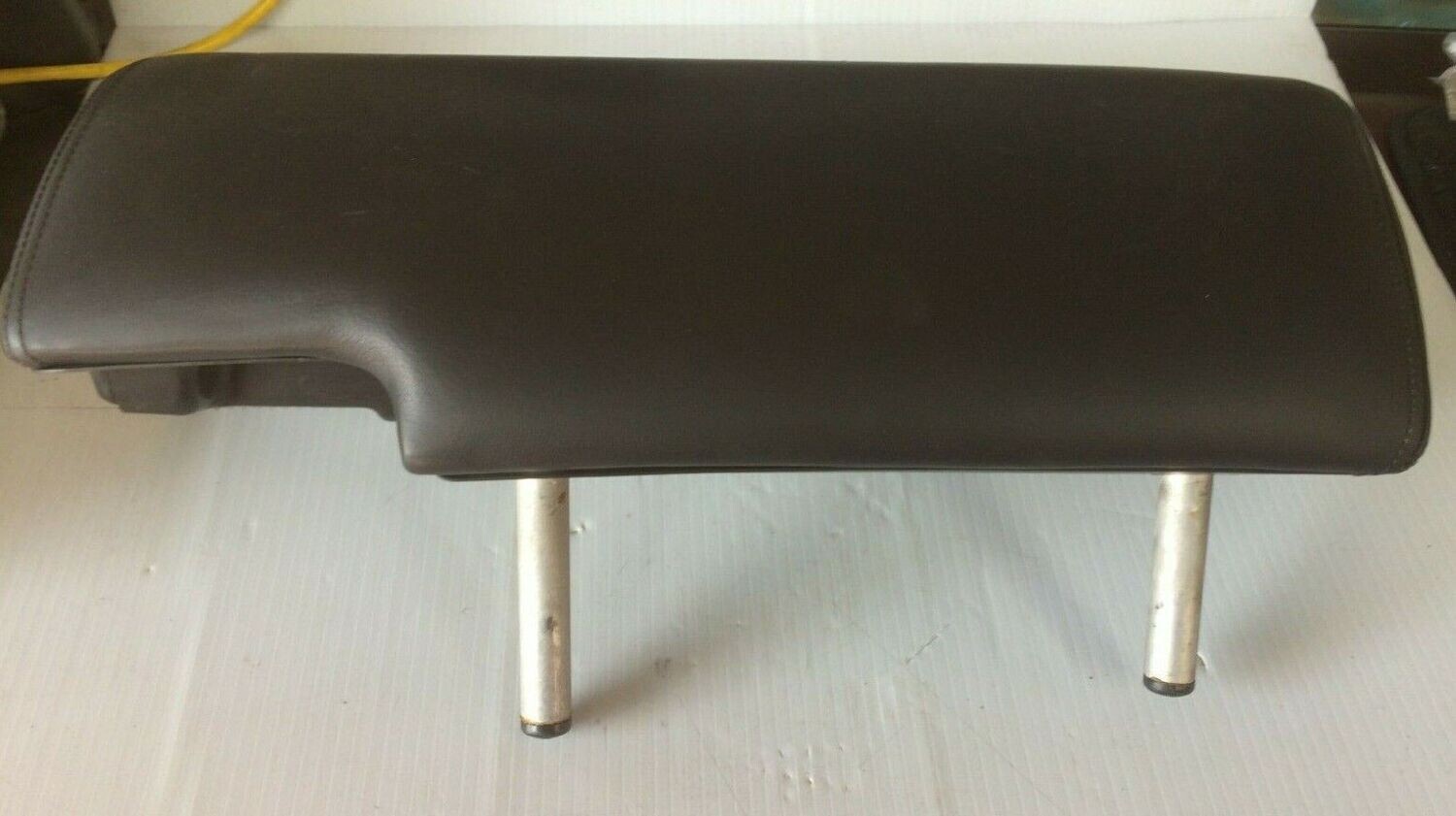 ROLLS ROYCE SILVER SPUR LEFT REAR HEAD REST black excellent condition