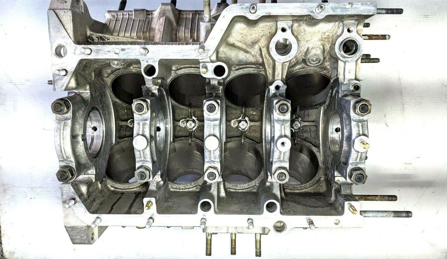 FERRARI 348 PARTS ENGINE BLOCK BARE WITH MAIN CAPS AND SLEEVES 152538