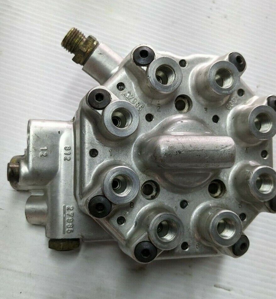 Ferrari 308 FUEL DISTRIBUTOR PRE-OWNED TESTED , exchange unit 70000650