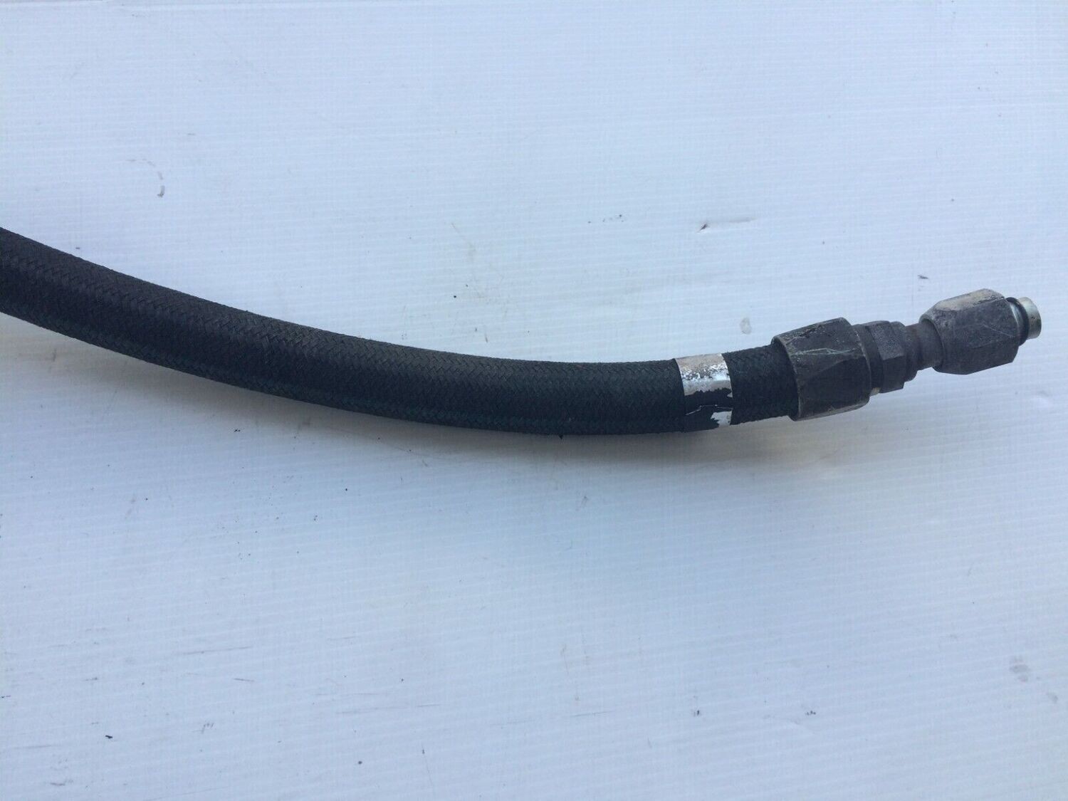 ROLLS ROYCE SILVER SPUR BENTLEY MULSANNE ENGINE oil cooler hose UE72975
