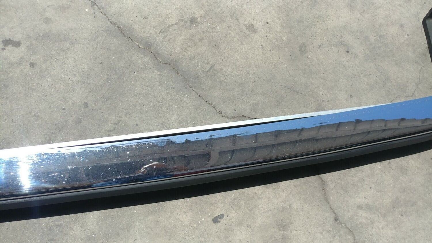 65 - 80 ROLLS ROYCE SILVER SHADOW REAR BUMPER complete. Bar, extensions, chrome