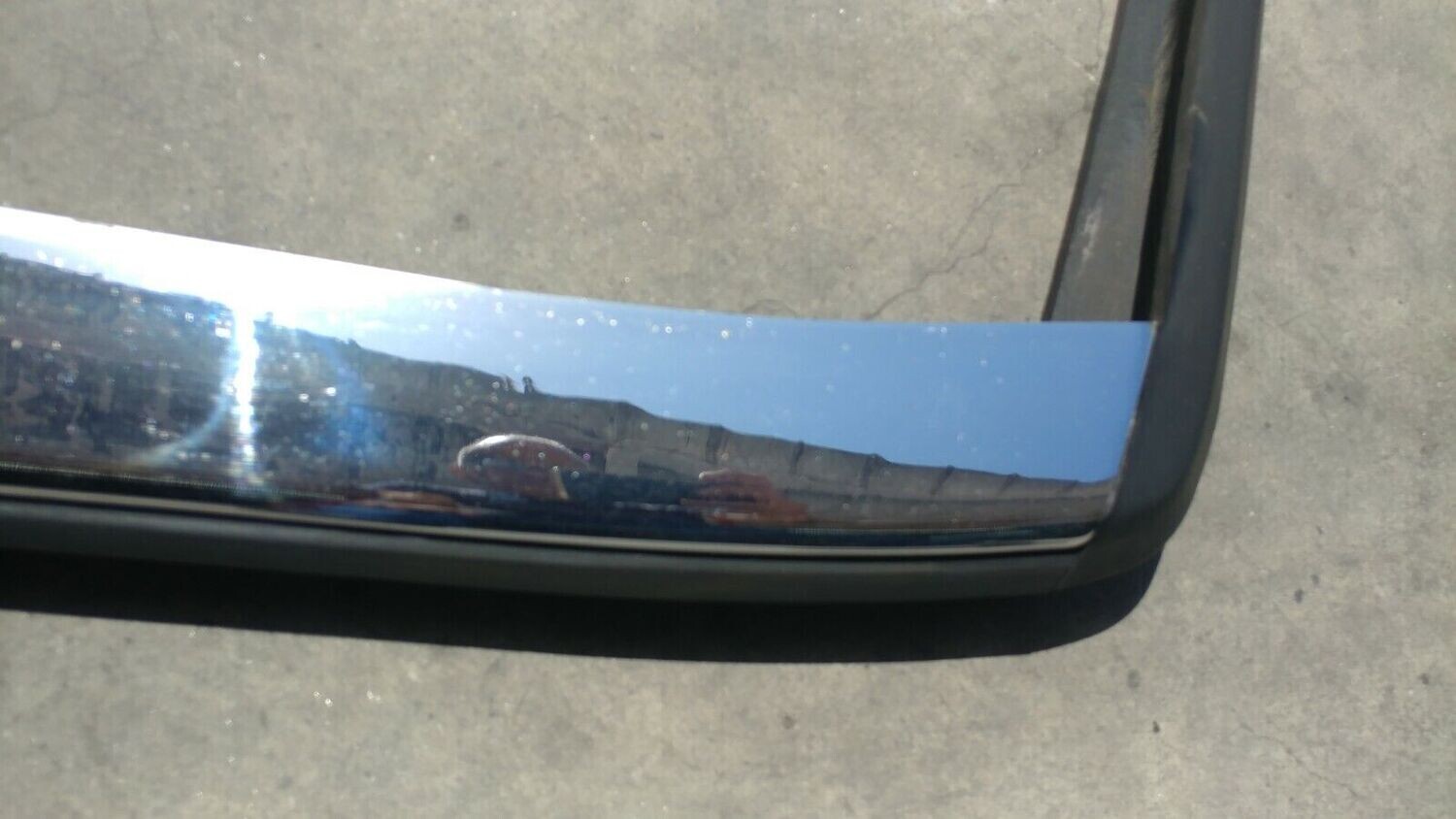 65 - 80 ROLLS ROYCE SILVER SHADOW REAR BUMPER complete. Bar, extensions, chrome