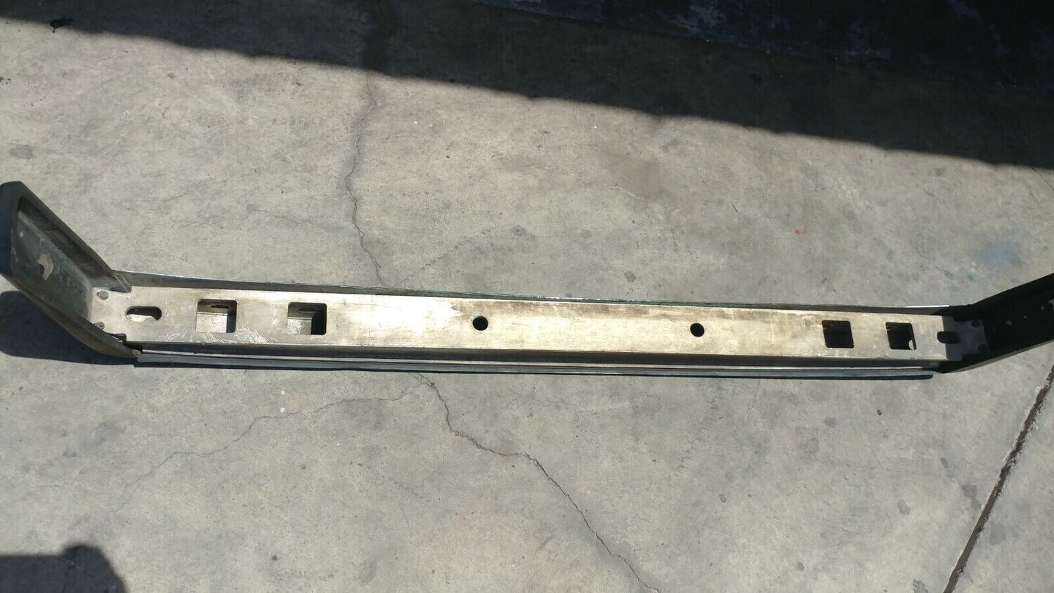 65 - 80 ROLLS ROYCE SILVER SHADOW REAR BUMPER complete. Bar, extensions, chrome