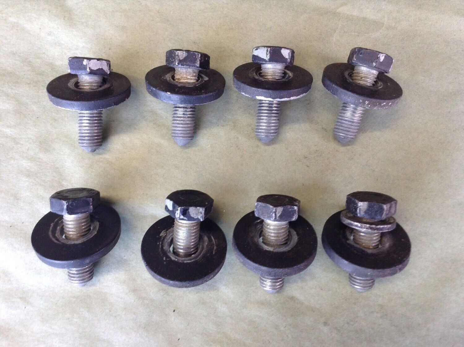 81 - 91 ROLLS ROYCE SILVER SPUR SPIRIT HOOD FASTENING SCREWS SET