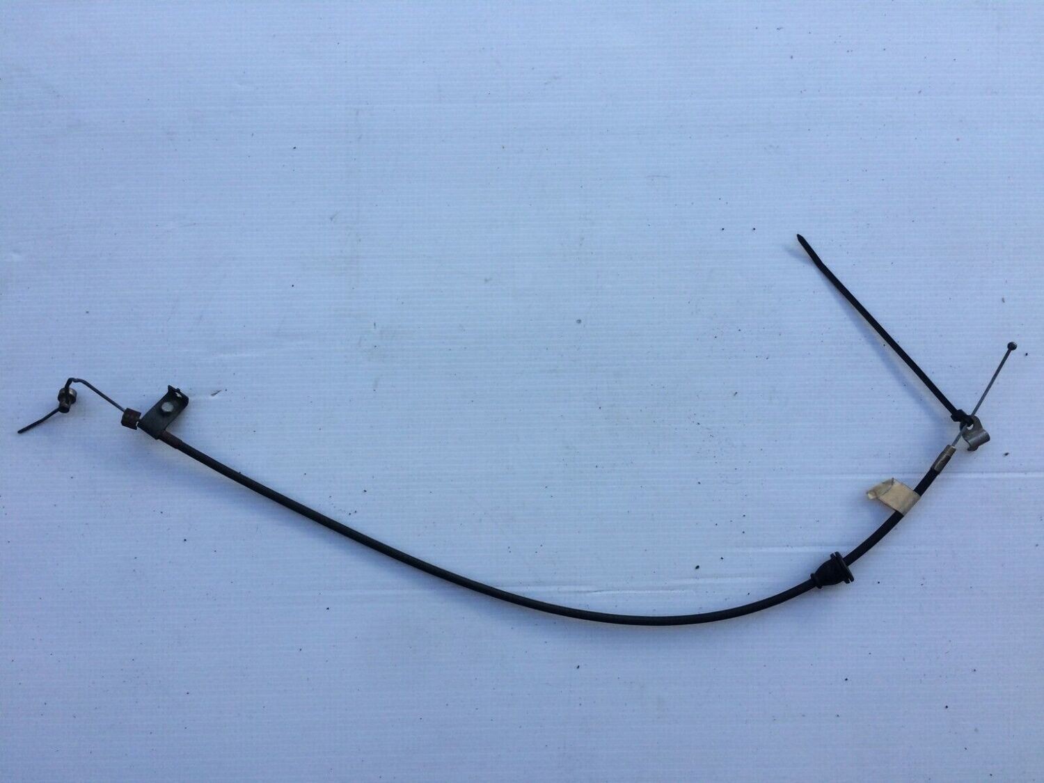 81 - 91 ROLLS ROYCE SILVER SPUR BENTLEY MULSANNE HOOD RELEASE CABLE UR20971