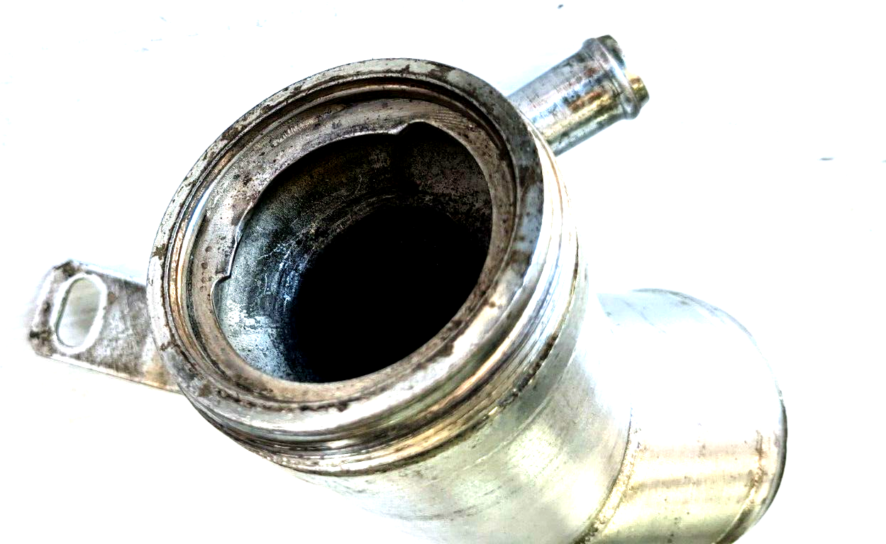 Ferrari 308 GTSi PART FUEL GAS PERTOL TANK FILLER NECK 109321