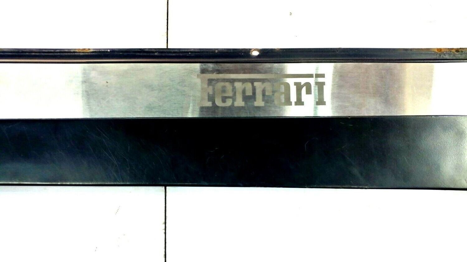 FERRARI 348 PARTS M0089337 DOOR SILL LEFT RUNNING BOARD KICK PLATE 62172000