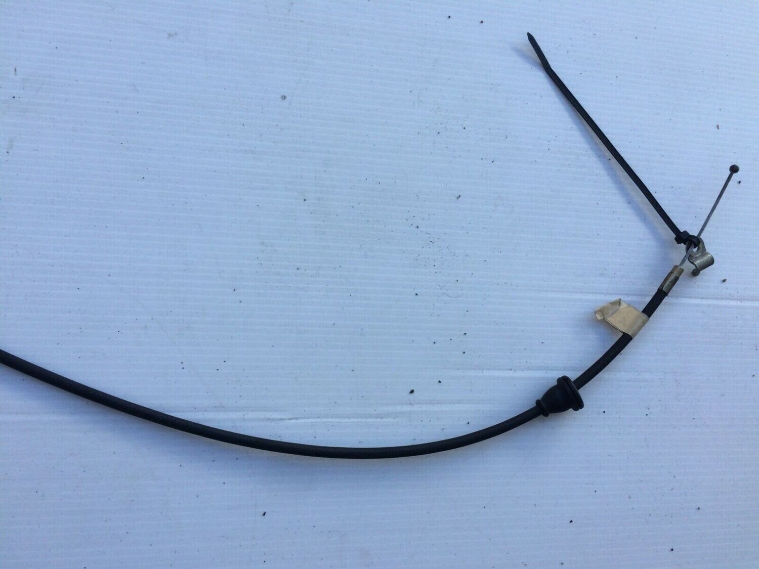 81 - 91 ROLLS ROYCE SILVER SPUR BENTLEY MULSANNE HOOD RELEASE CABLE UR20971