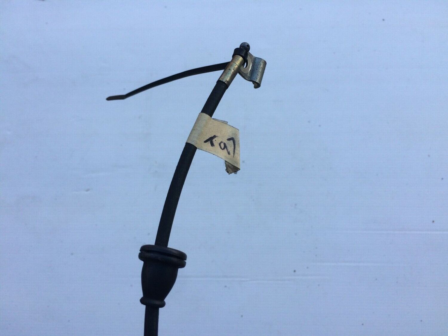 81 - 91 ROLLS ROYCE SILVER SPUR BENTLEY MULSANNE HOOD RELEASE CABLE UR20971