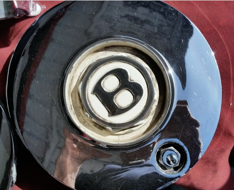 65 98 BENTLEY 15x6 1/2 A CENTER CAP HUB CAP CHROME