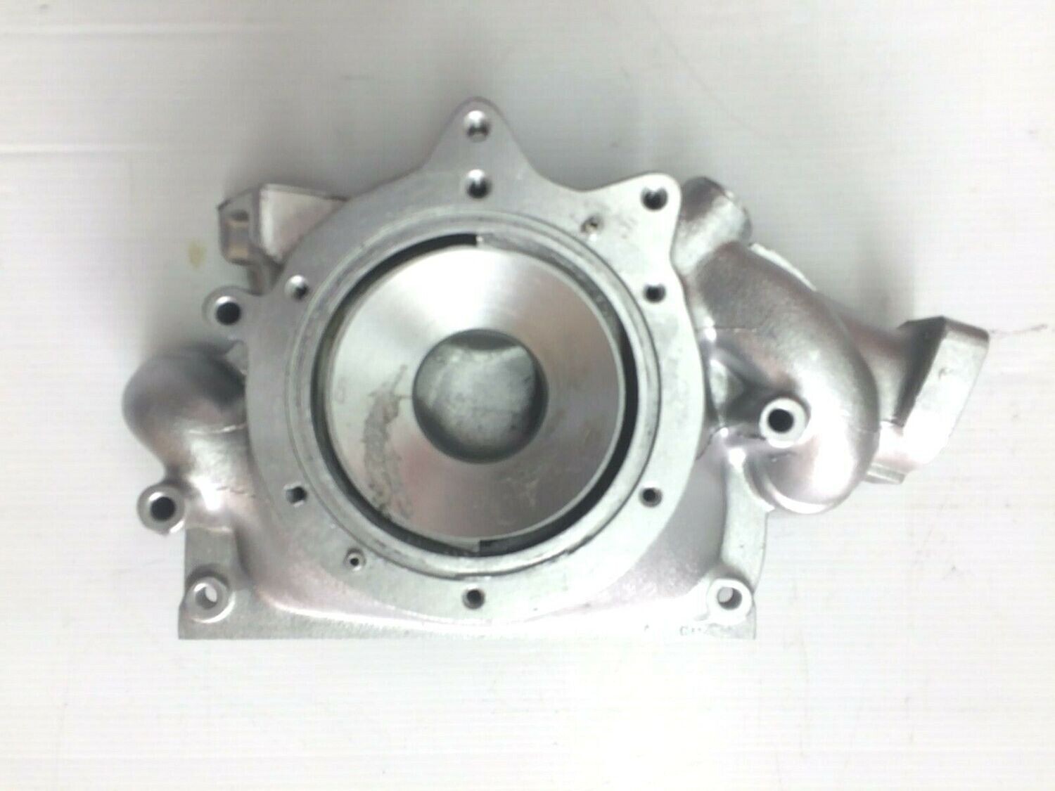 BENTLEY ROLLS ROYCE SILVER SPUR coolant water pump base housing volute UE46058