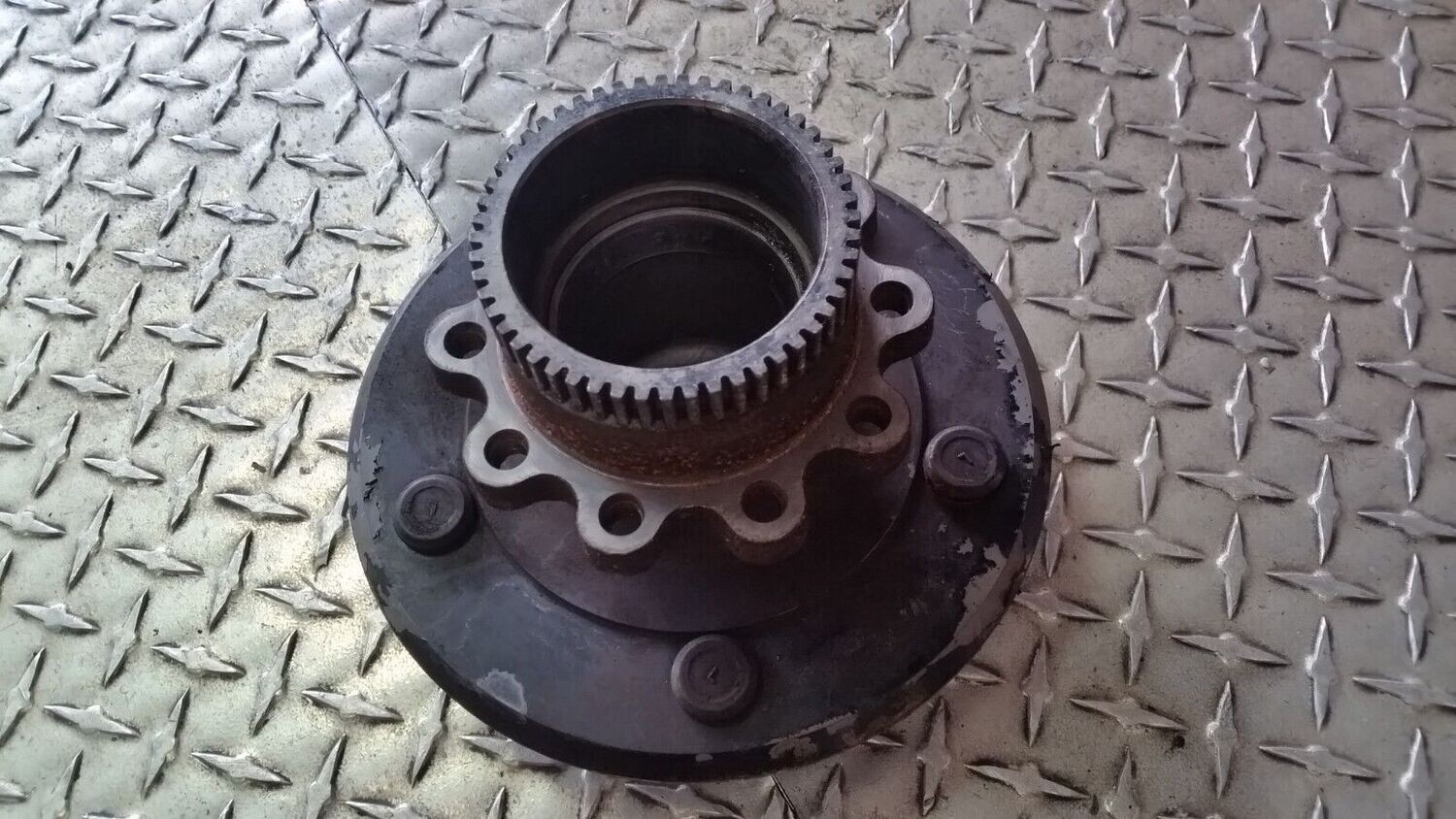 Rolls Royce Silver Spirit Spur Dawn LEFT Front HUB RH12555 VIN 31001 ON