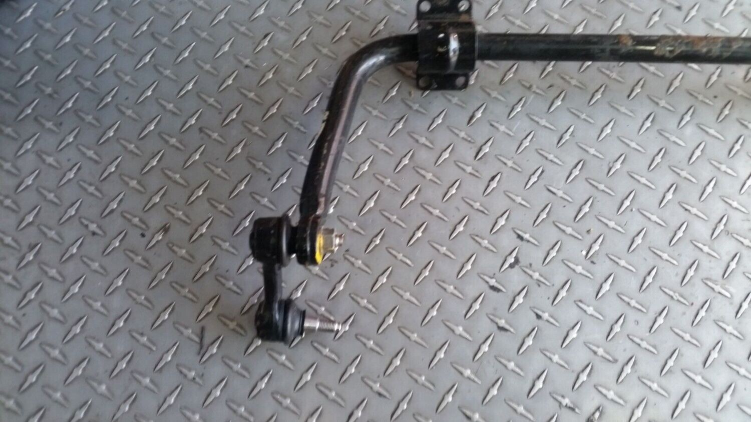 1998 Rolls Royce Silver Spirit Spur REAR sway stabilizer bar with links