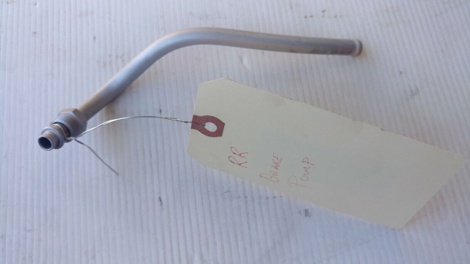Rolls Royce Silver Shadow Bentley T1 T2 brake pump feed pipe rear UR16032