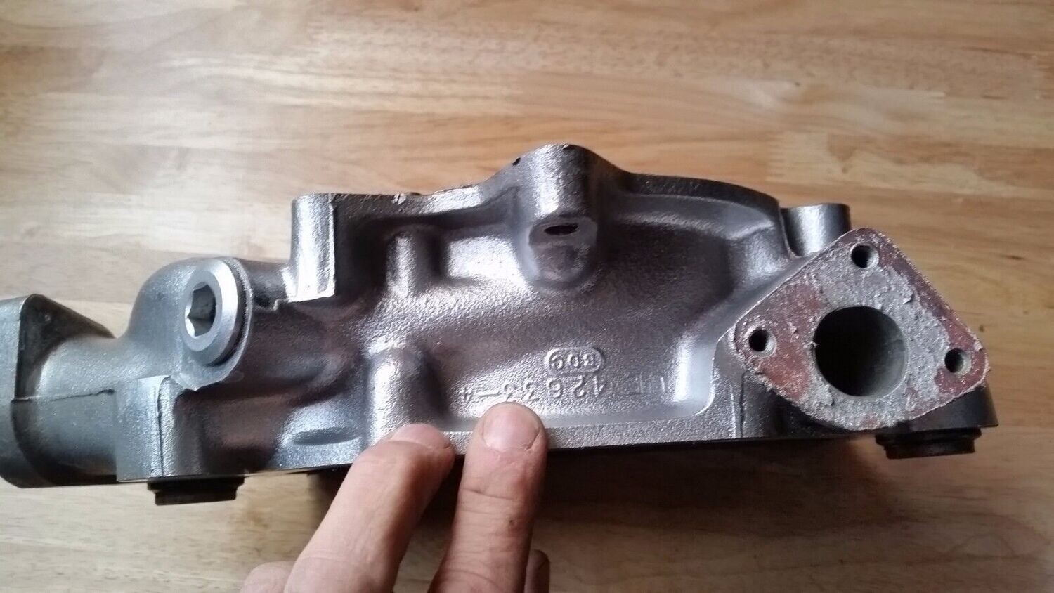 81 to 89 Rolls Royce Silver Spirit Spur front engine upper timing cover and pump