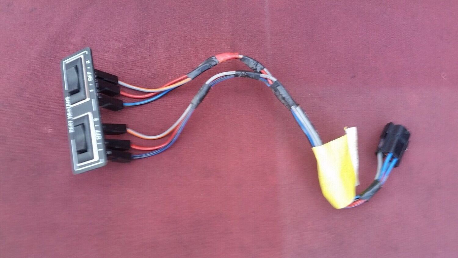 1998 Rolls Royce Silver Spur Spirit seat heater SWITCH ON CENTER CONSOLE REAR