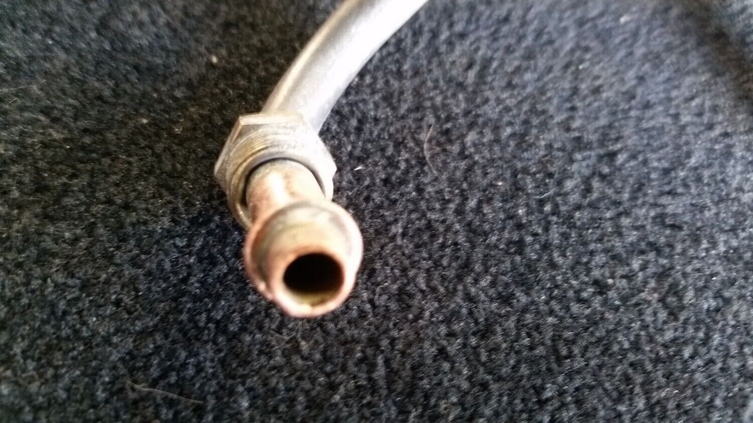 Rolls Royce Silver Shadow Bentley T1 T2 brake pump feed pipe rear UR16032