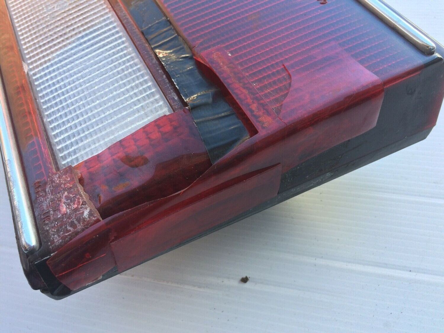 81-98 ROLLS ROYCE SILVER SPUR BENTLEY LEFT TAIL LIGHT INNER TRUNK LID UD22543