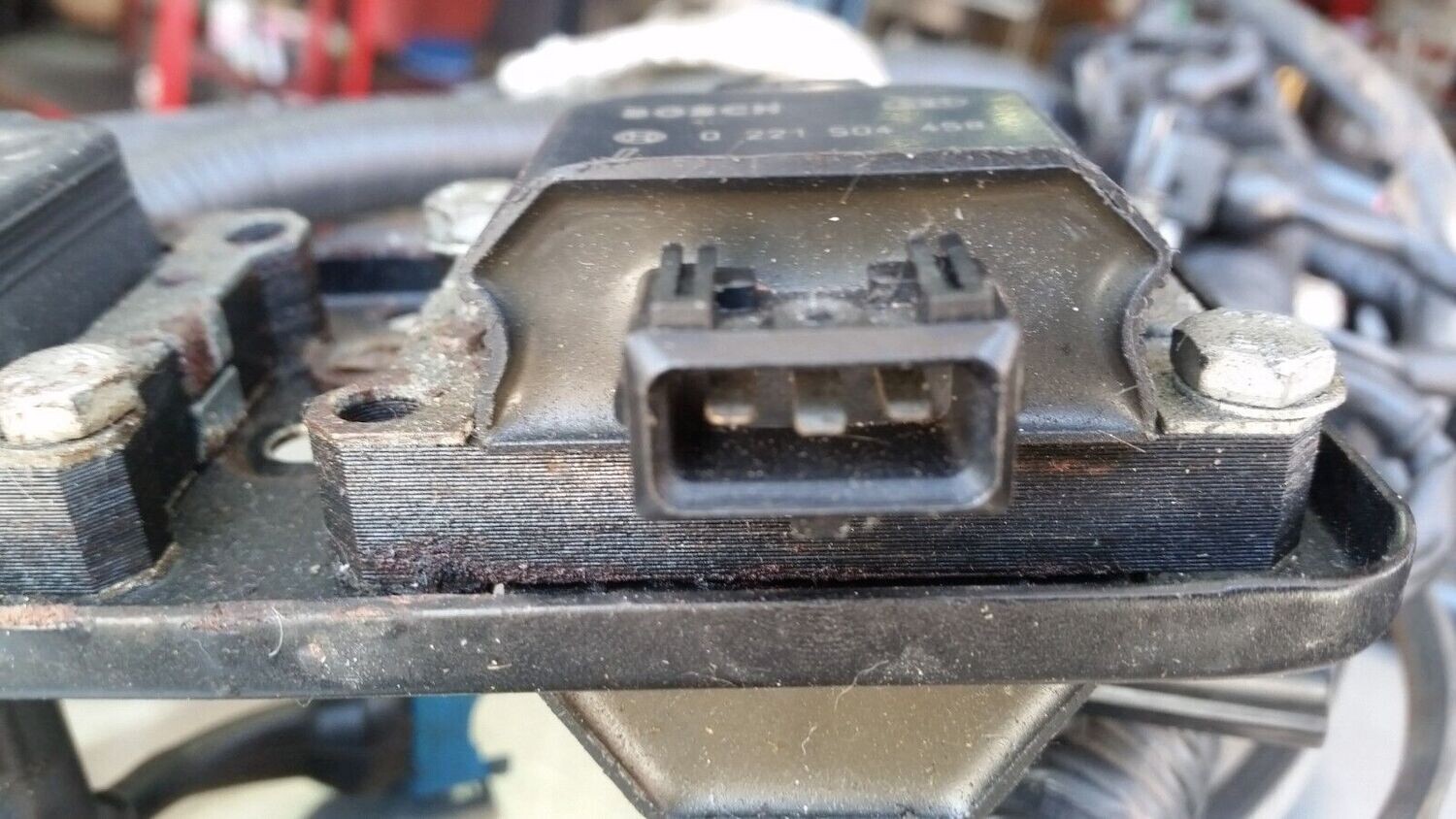 1998 Rolls Royce Silver SPUR BENTLEY R UE74056 ignition coil 0221504458 tested