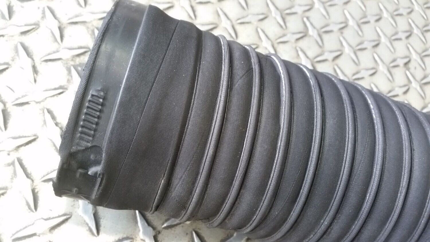 1998 Rolls Royce Silver SPUR turbo turbocharged Air hose between filter to turbo