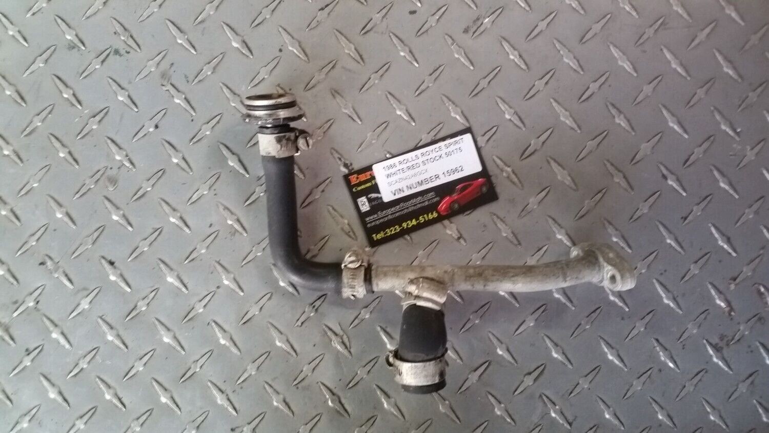 1986 Rolls Royce Silver Spirit Spur breather pipe from intake - oil filler neck