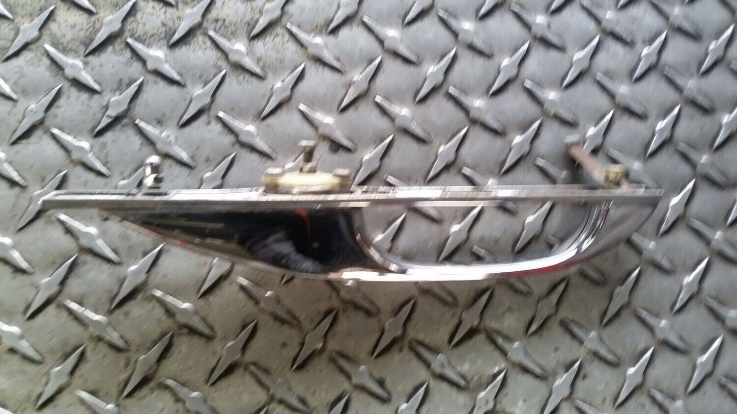 78 to 80 ROLLS ROYCE CORNICHE SHADOW RIGHT REAR DOOR HANDLE UB33586