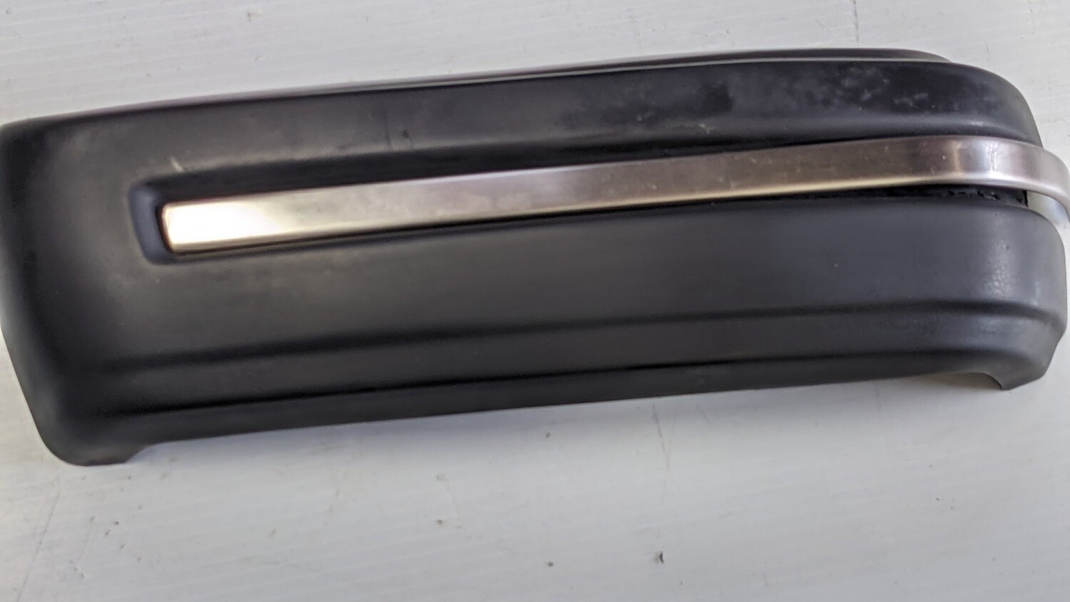 81-95 ROLLS ROYCE SILVER SPUR BENTLEY RIGHT front bumper EXTENSION UB42674 WI...