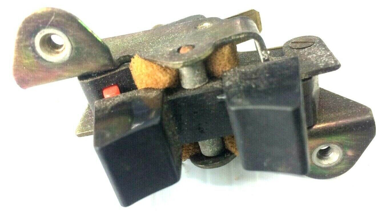 Rolls Royce Spur Bentley left or right rear power door lock switch UD19281