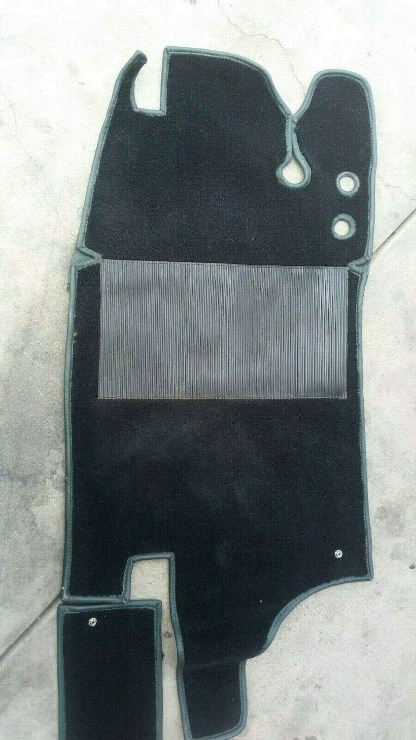 BENTLEY ROLLS ROYCE SILVER SPUR CABIN black carpet LEATHER BINDING ON JADE