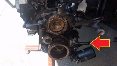 81 to 89 Rolls Royce Silver Spirit SPur front engine bracket oil filter support