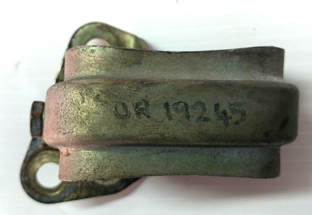 75 to 1980 Rolls Royce Silver SHADOW Exhaust HANGER CENTER PIPE UR19245