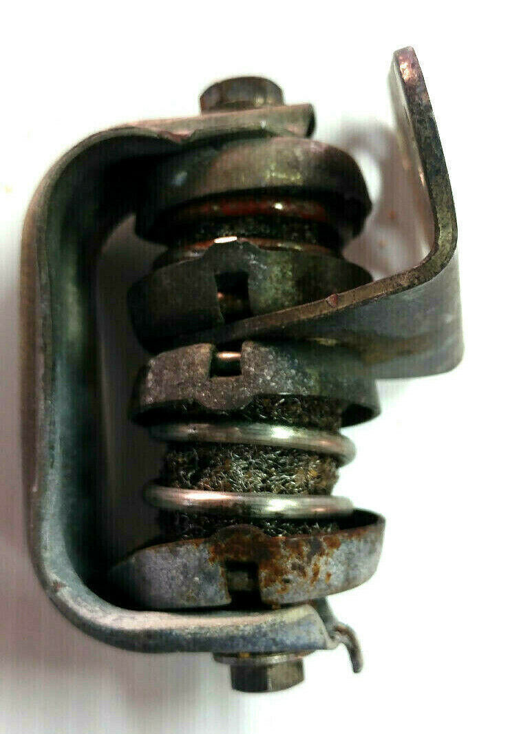 75 to 1980 Rolls Royce Silver SHADOW Exhaust HANGER CENTER PIPE UR19245