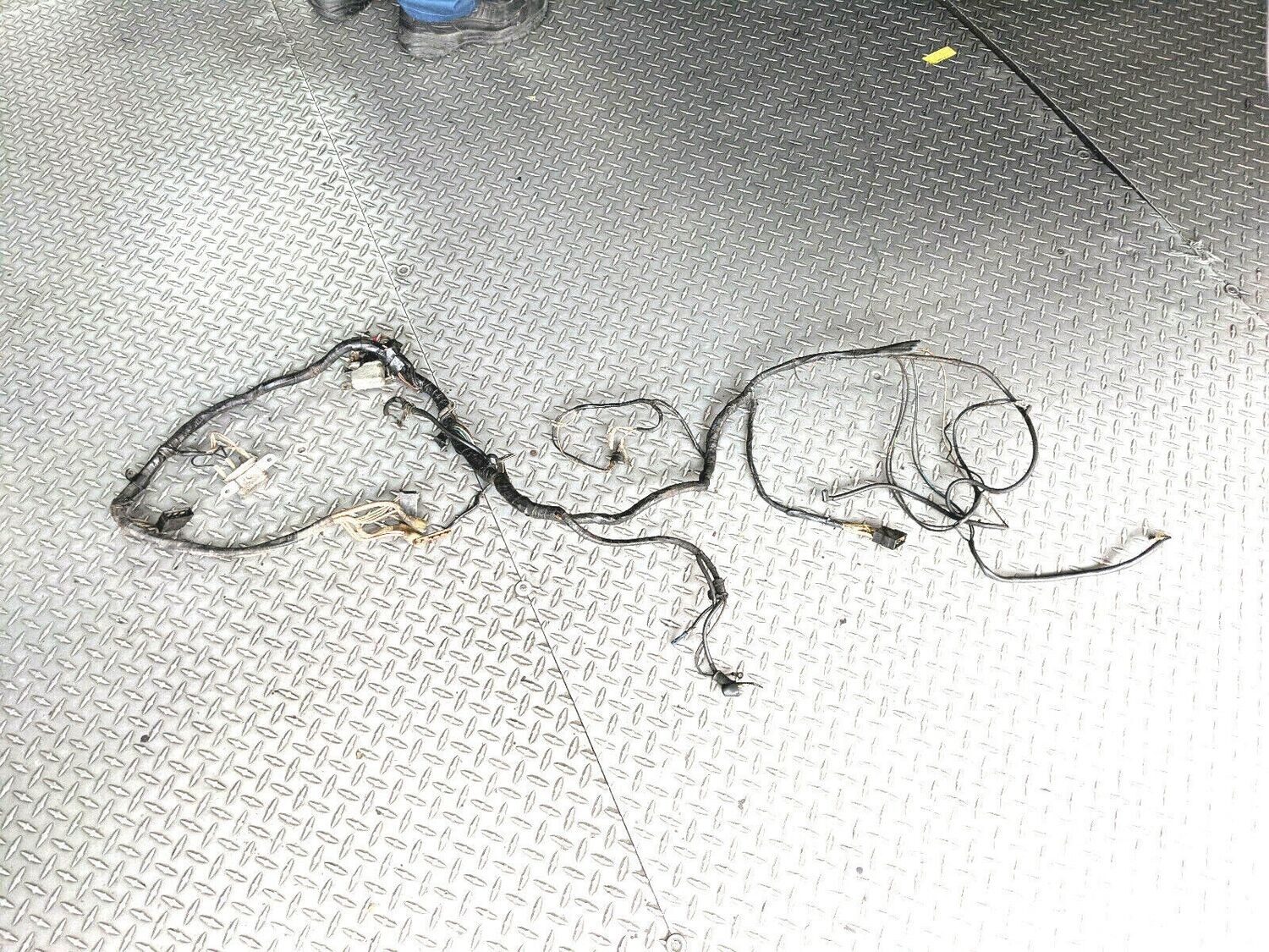 77 ROLLS ROYCE SILVER SHADOW RIGHT TO LEFT engine compartment WIRING HARNESS
