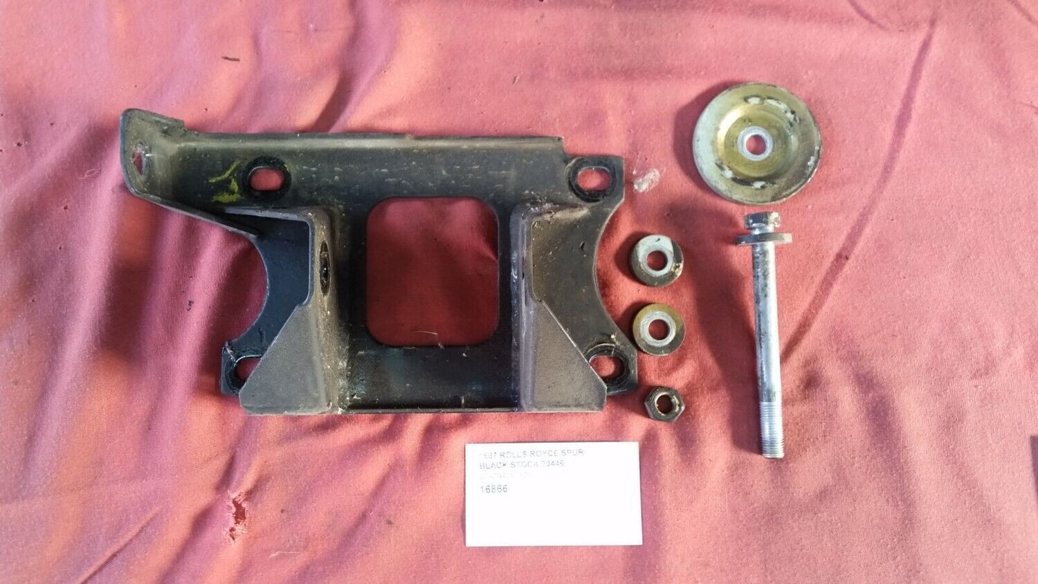 Rolls Royce Silver Spirit Spur Dawn LEFT right cross member mounting braket