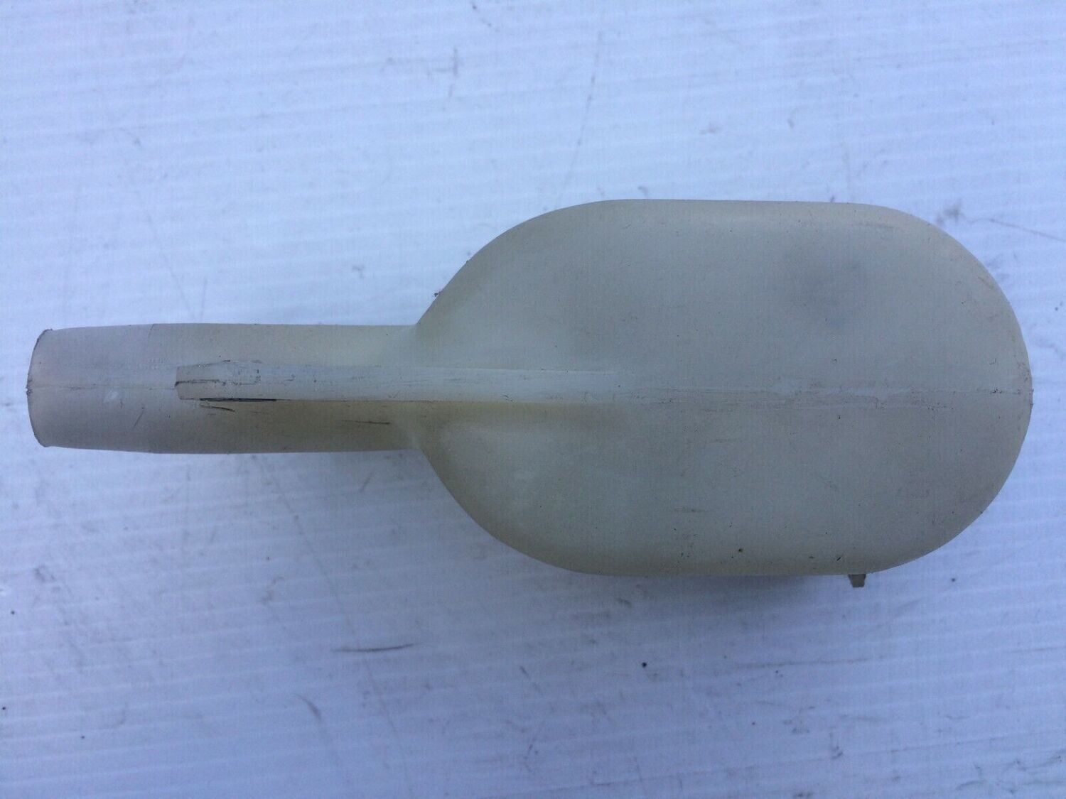 BENTLEY ROLLS ROYCE SILVER SPUR HEADLIGHT washer tank neck and cap UD70312