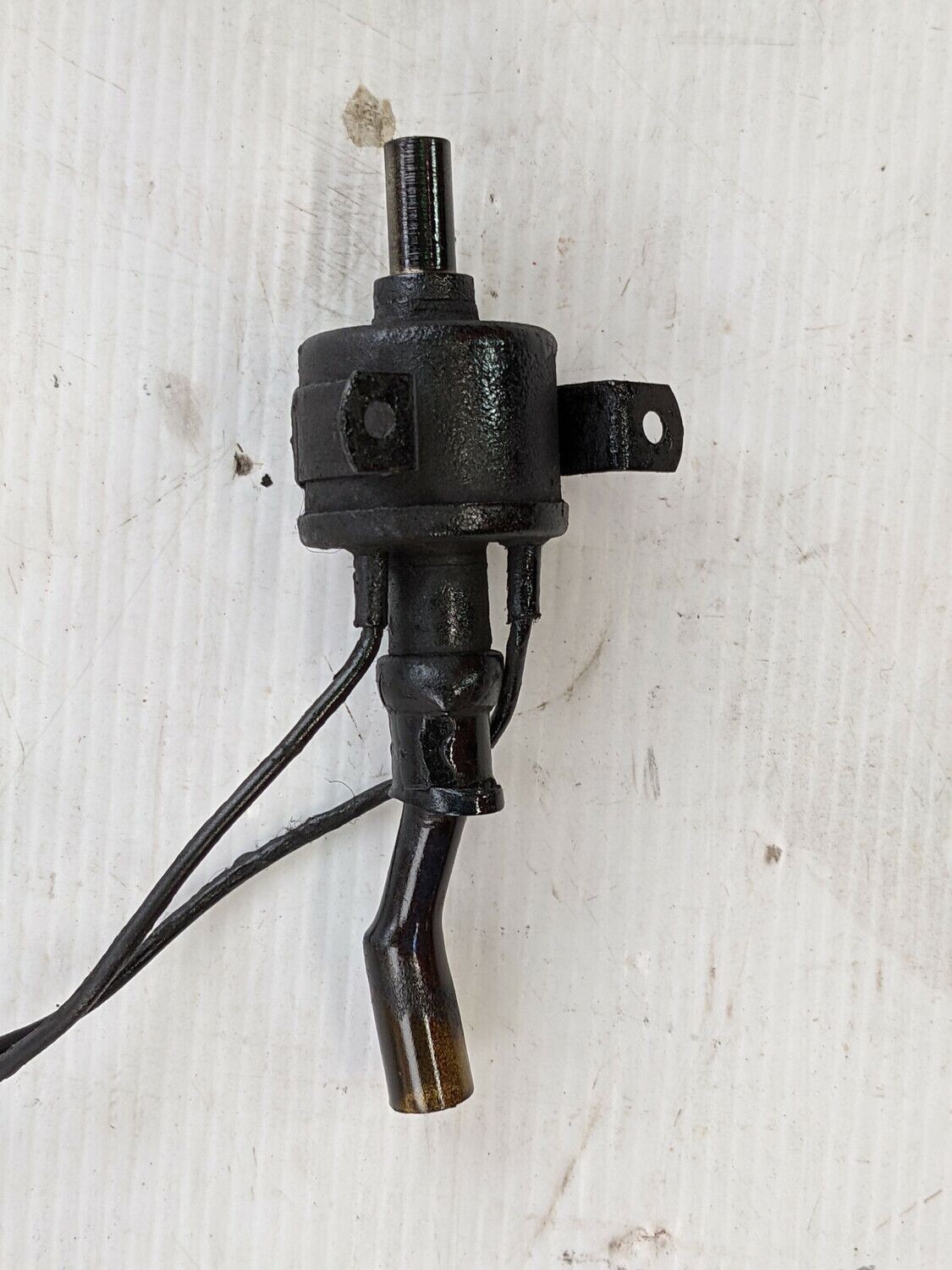 ROLLS ROYCE SILVER SHADOW FUELSHUT OFF SOLENOID VALVE NORMALY CLOSED UE38169