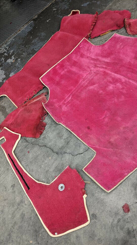 65 to 76 ROLLS ROYCE SILVER SHADOW I TRUNK CARPET ON RED WITH CREAM BORDER