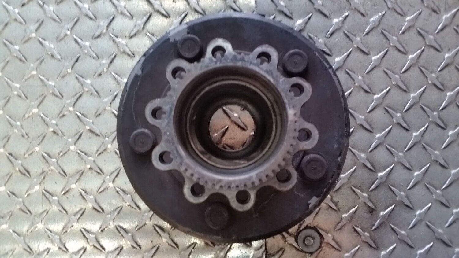 Rolls Royce Silver Spirit Spur Dawn RIGHT Front HUB RH12554 VIN 31001 ON