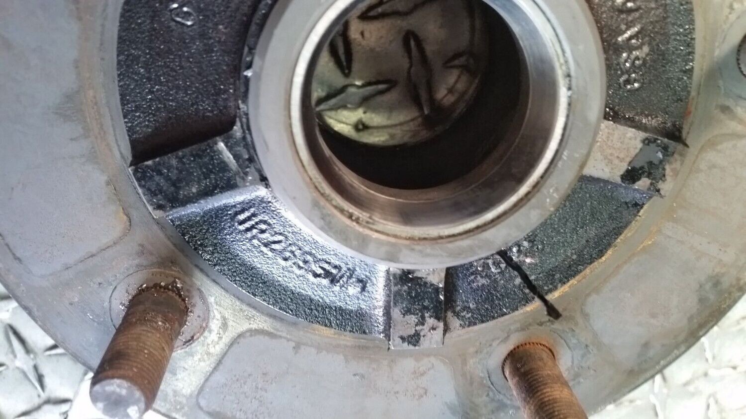 Rolls Royce Silver Spirit Spur Dawn RIGHT Front HUB RH12554 VIN 31001 ON