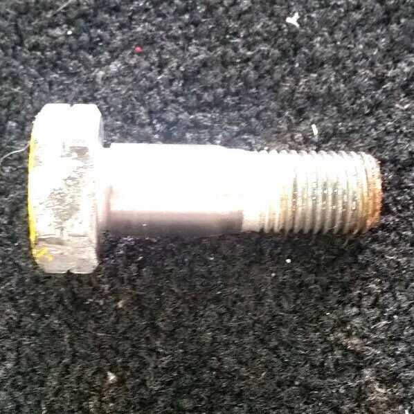 1981 1999 Rolls Royce Silver Spirit Front Brake Calipers FASTENING BOLT UG13704