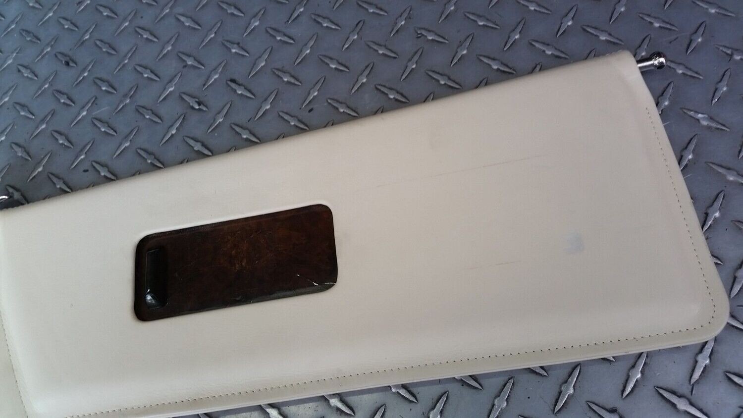 1998 Rolls Royce Silver Spur Spirit sunvisor, magnolia excellent condition