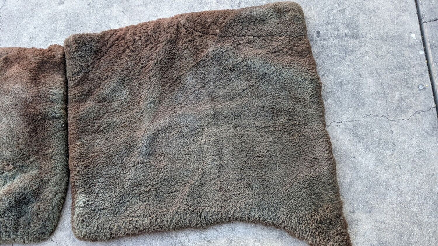 65 to 80 ROLLS ROYCE SILVER SHADOW lambwool rear CARPET overlays