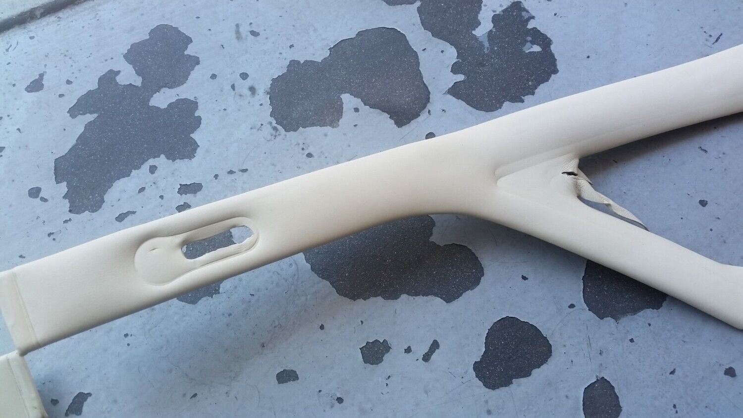 94 to 99 ROLLS ROYCE SILVER SPUR REAR SIDE PANEL BY HEADLINER CREAM BEIGE