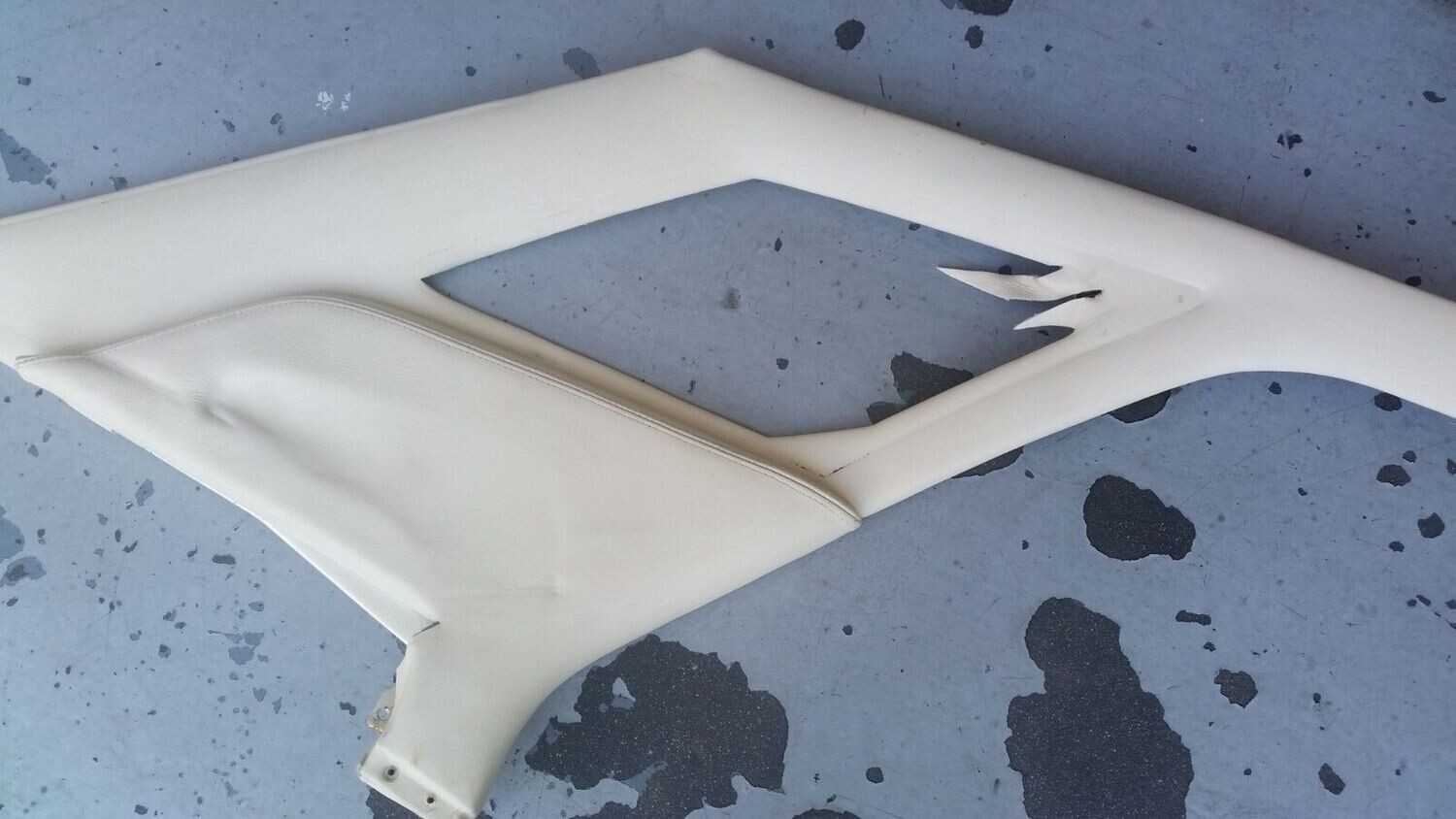 94 to 99 ROLLS ROYCE SILVER SPUR REAR SIDE PANEL BY HEADLINER CREAM BEIGE
