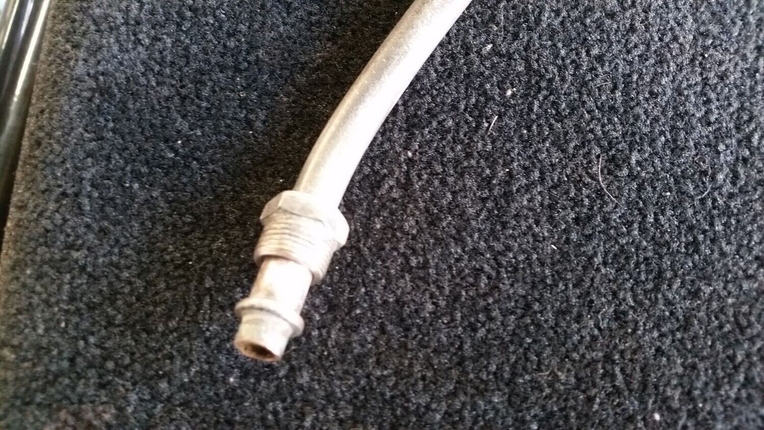 Rolls Royce Silver Shadow Bentley T1 T2 brake pump feed pipe front UR16031
