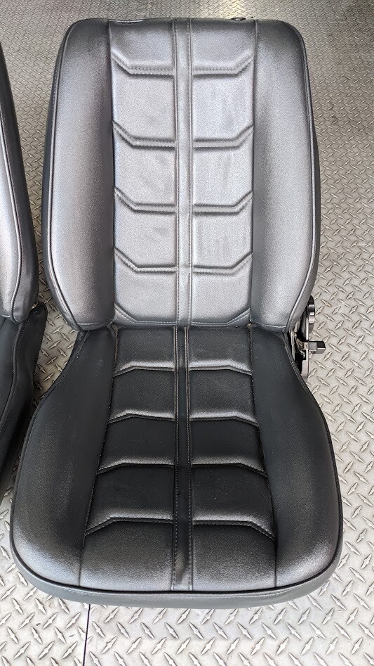 FERRARI 308 INTERIOR BLACK SEATS PAIR with HEADREST AND HINGES restored