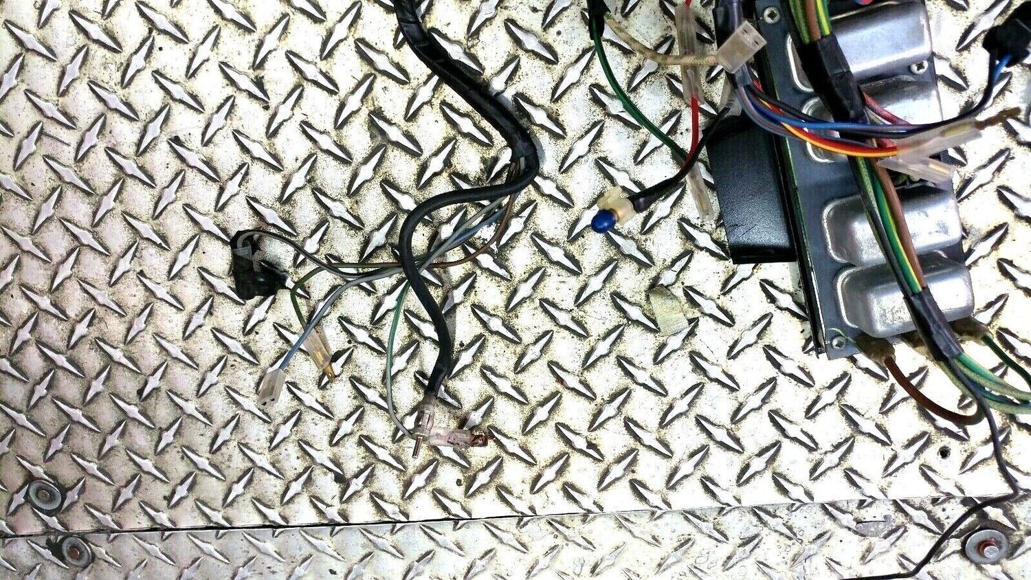 Rolls Royce Silver Shadow CENTER CONSOLE WIRING WITH LOOM AND RELAYS