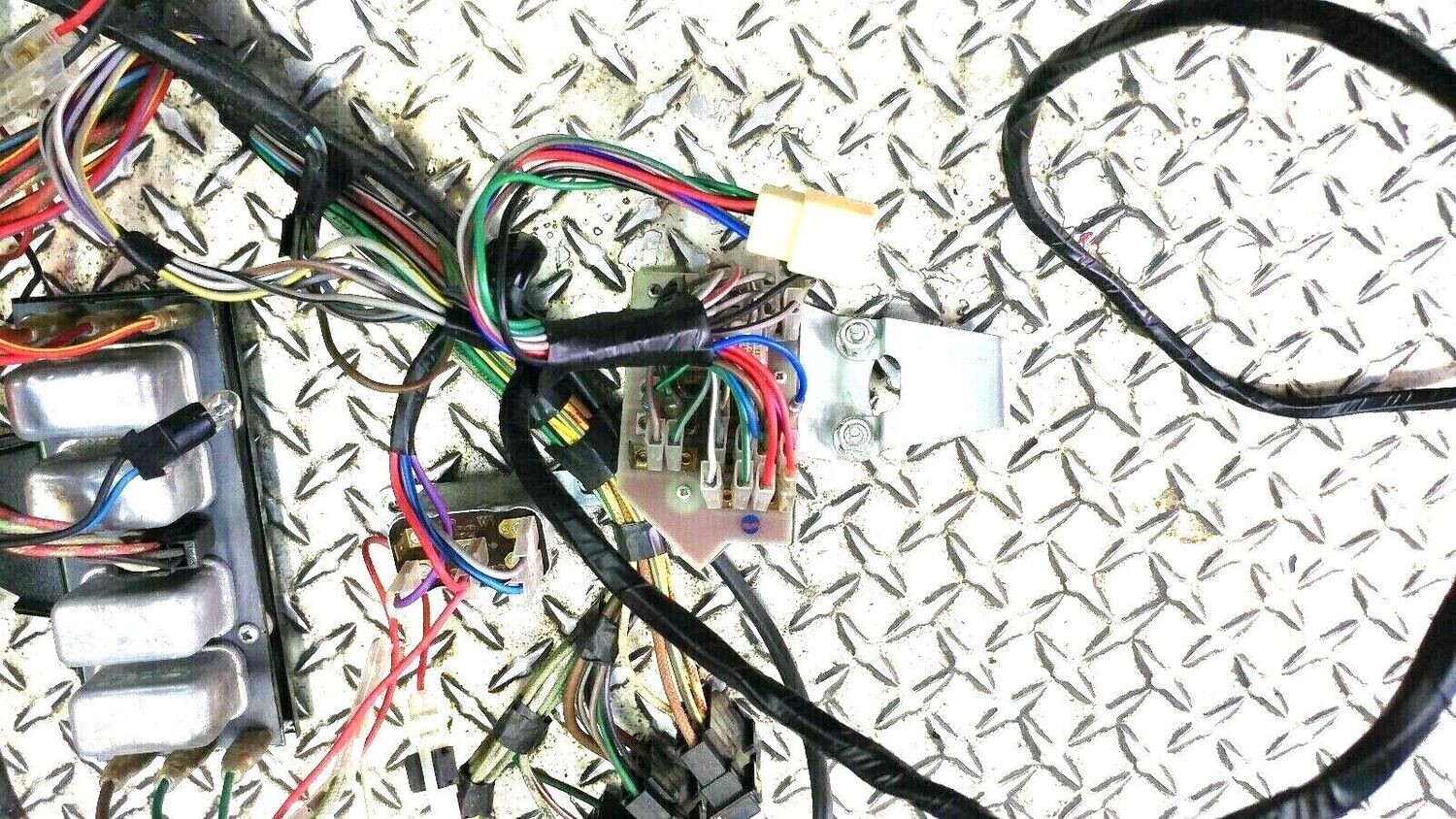 Rolls Royce Silver Shadow CENTER CONSOLE WIRING WITH LOOM AND RELAYS