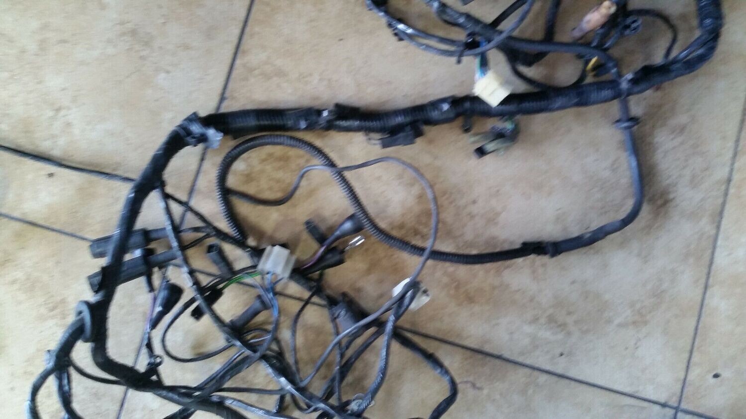 96 -99 BENTLEY TURBO R LEFT FRONT ENGINE BAY SIDE WIRING harness wires UT10476PD
